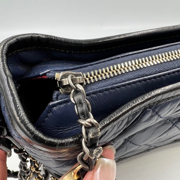 3⃣️8⃣️0⃣️0⃣️Chanel Small Gabrielle Hobo Navy - Picture 5 of 12